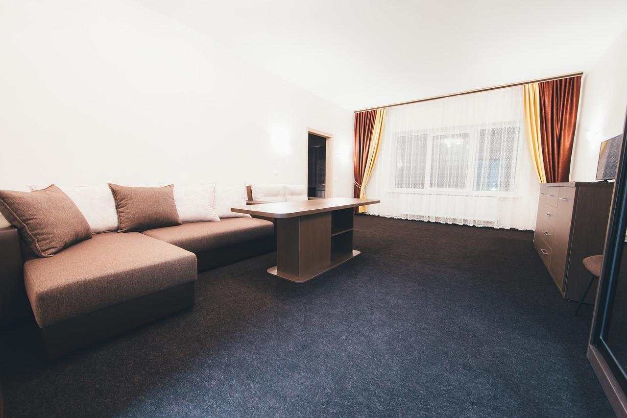 Sunhotel Astravyets Esterno foto